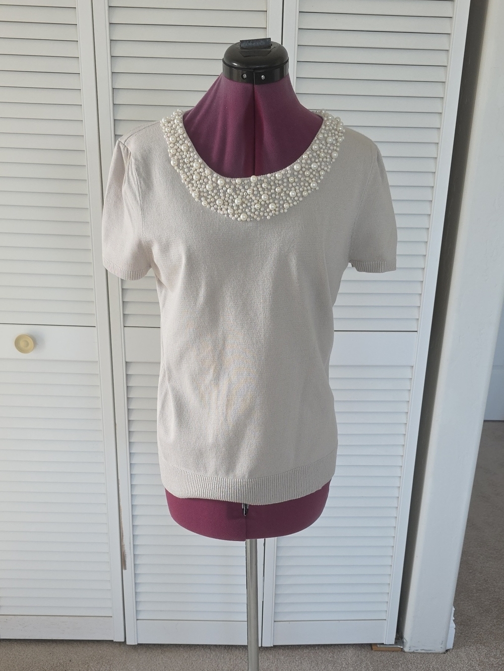 Grace Beige Pearl Detail Short Sleeved Top L